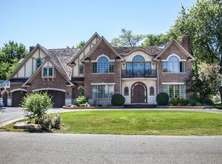 120 Constance Ln, Northbrook, IL 60062