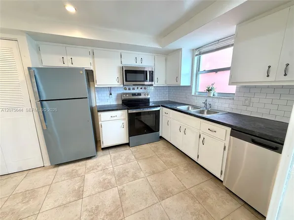 1351 NE Miami Gardens Dr APT 626E, Miami, FL 33179