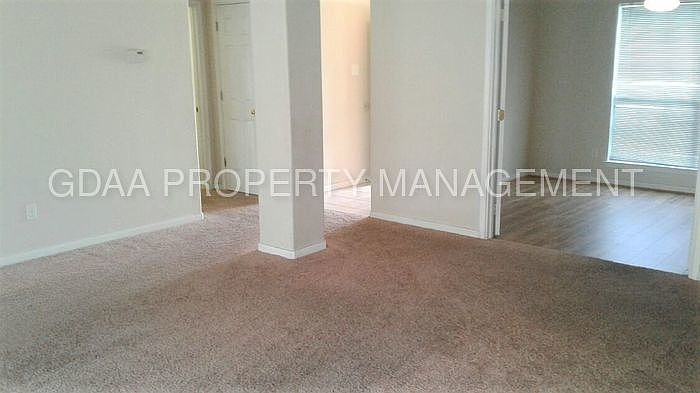 2nd image of 1020 Terra St