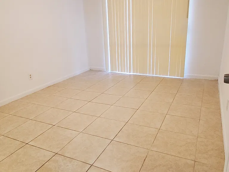 117 bedroom