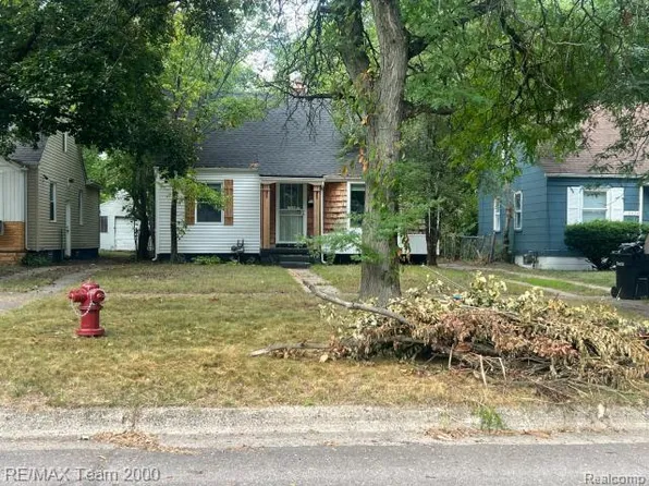 18462 Grandville Ave, Detroit, MI 48219