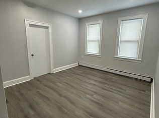 130 Coolidge St, Linden, NJ 07036