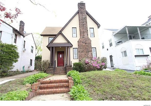 1st image of 409 Seneca Ave