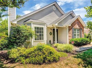 5924 Highland Grove Dr, Summerfield, NC 27358