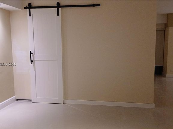 2nd image of 1800 NE 114th St APT 508