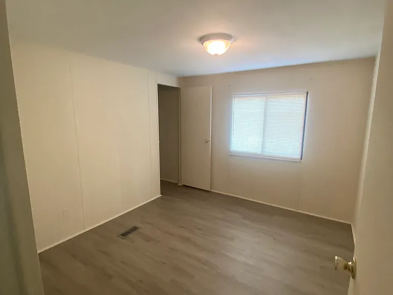 216 Crestview — Photo 8
