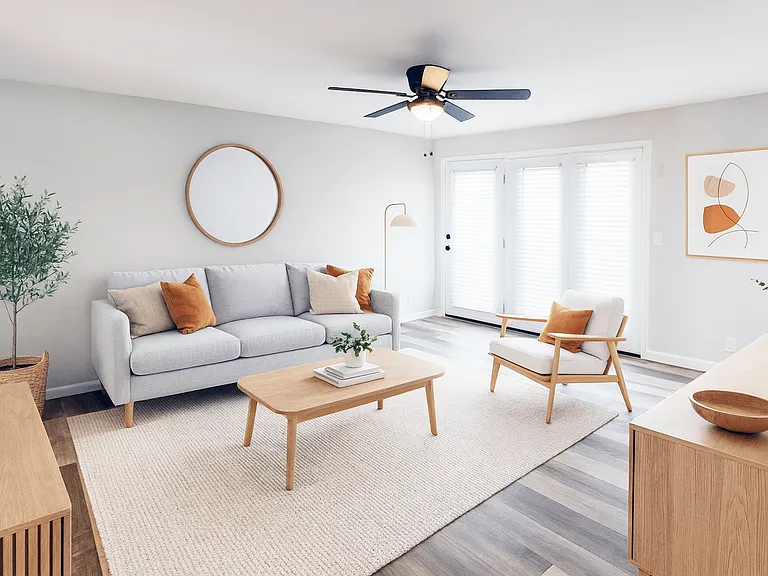 Washington Townhomes — Photo 1