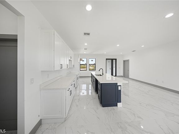 3rd image of 3004 N Nelson Rd