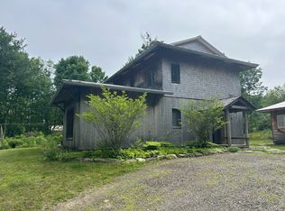 96 Mount Battie St, Camden, ME 04843