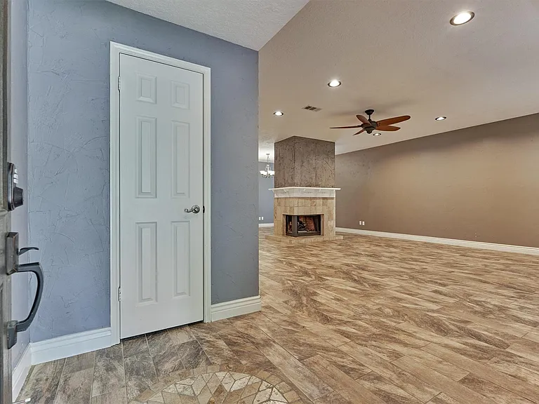 30 Cottage Grove Pl — Photo 7