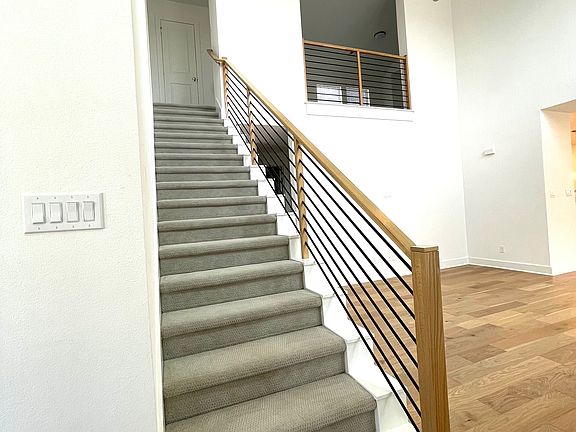 4th image of 2705 Epping Way