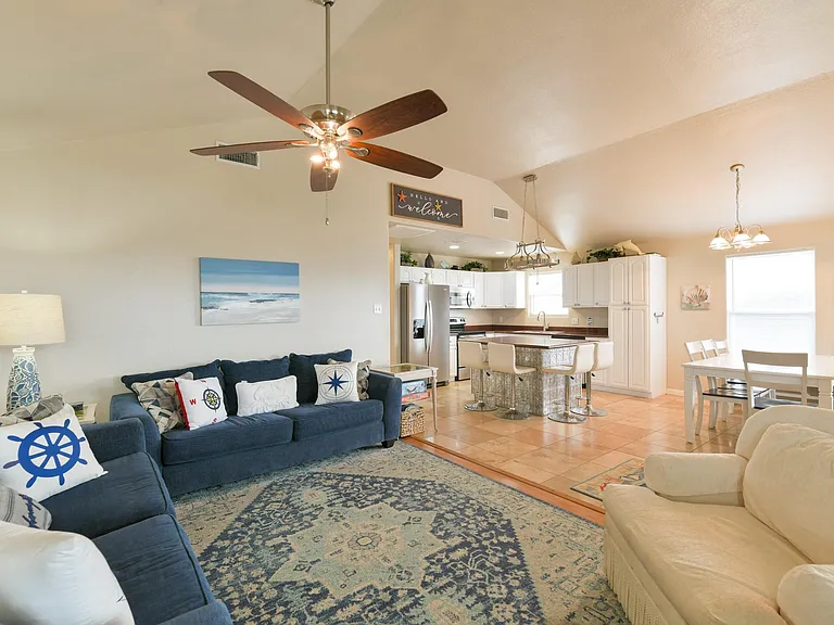 4131 Jackson Dr — Photo 19
