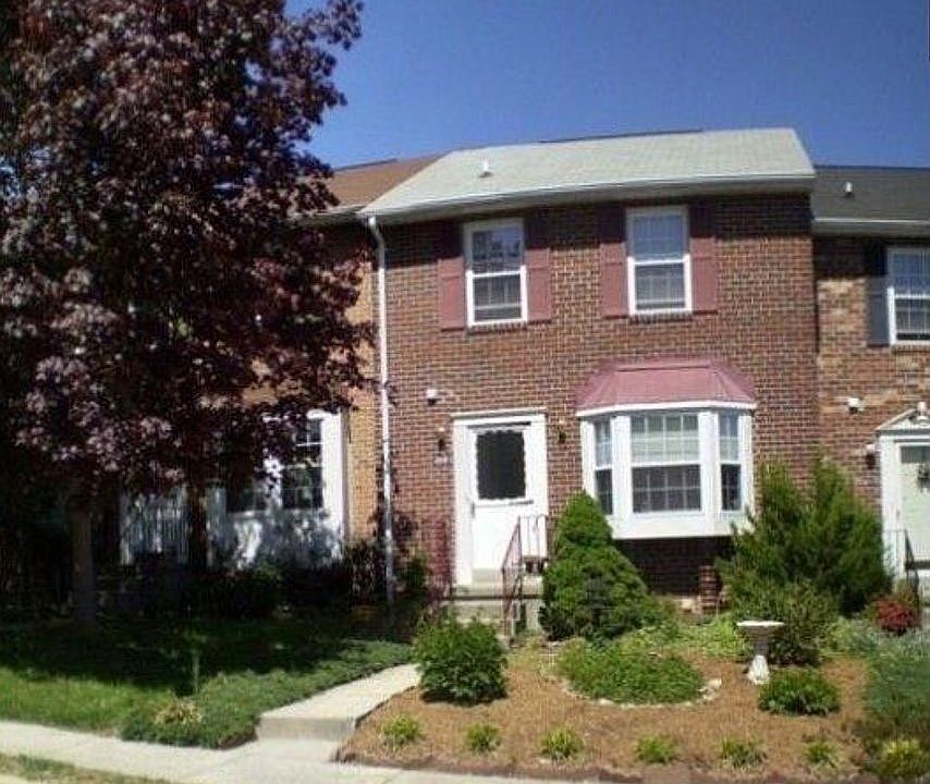 1st image of 809 Tilghman Dr