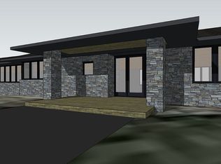 2 Willow Rd, North Oaks, MN 55127