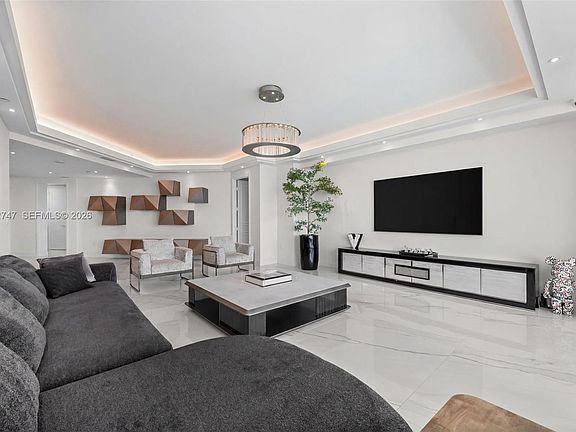 4th image of 16047 Collins Ave APT 1703