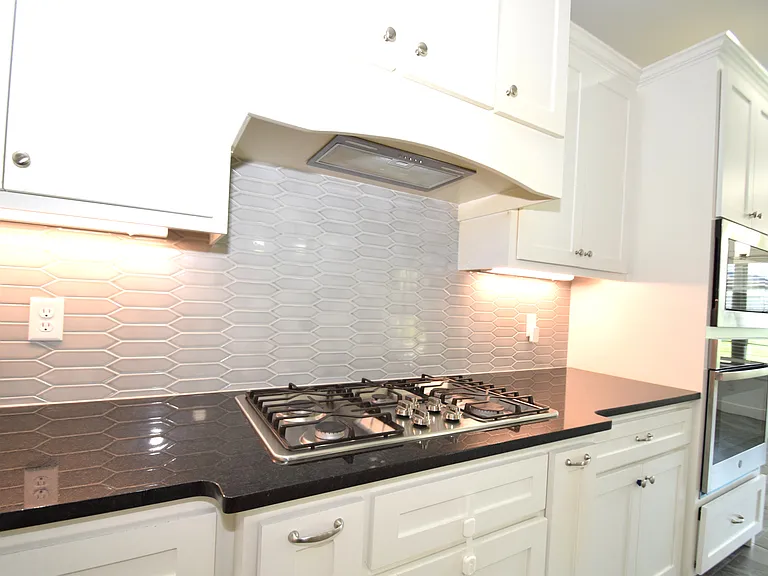 4203 SW Bermuda Ave — Photo 8