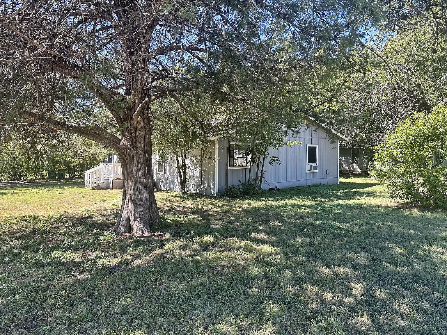 3 bed, 1568 sqft, $1,500 — Photo 2