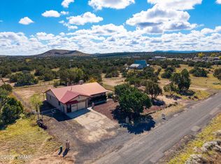 16 Clubhouse Ln, Concho, AZ 85924