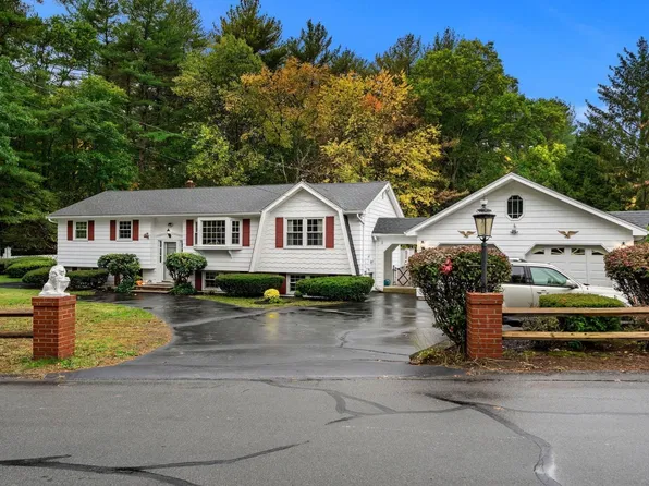 27 Charme Rd, Tewksbury, MA 01876