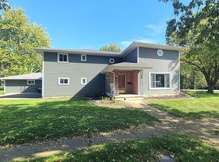 327 S Jefferson Ave, Amboy, IL 61310