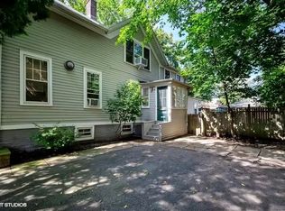 1124 Greenleaf Ave #1R, Wilmette, IL 60091