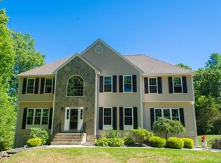 30 Partridge Rd, Windham, NH 03087