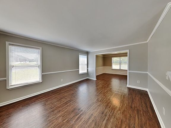 2nd image of 6273 Selborn Dr SW
