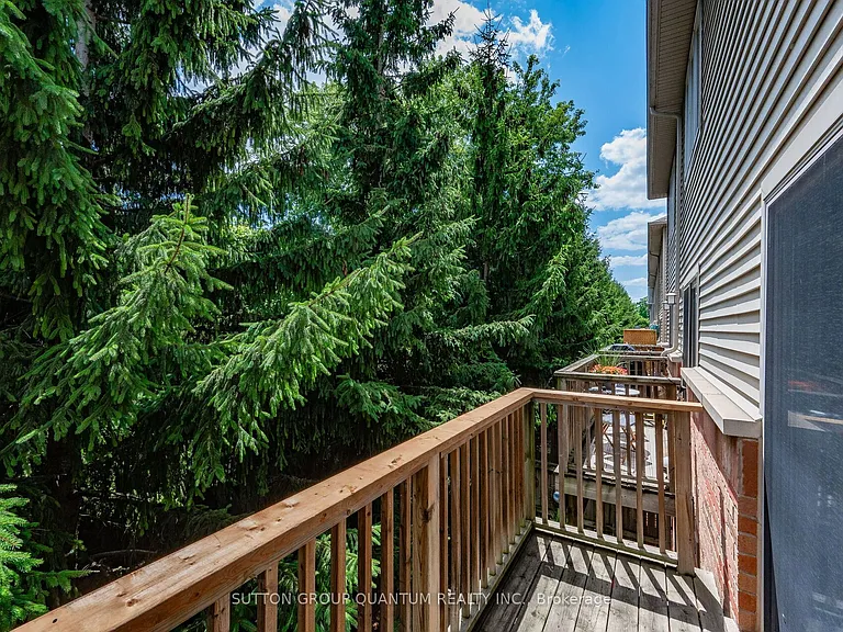 4304 Ingram Cmn — Photo 11