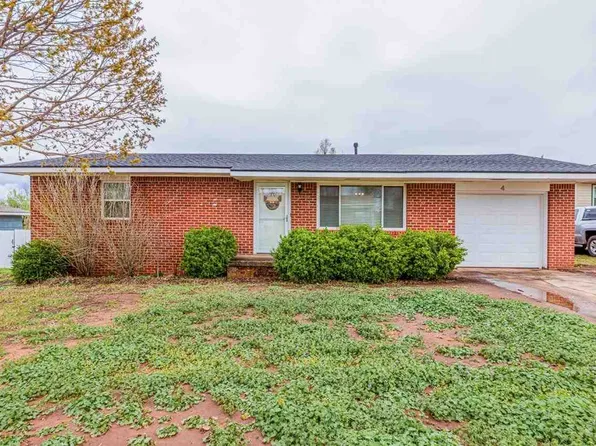 4 Hillcrest St, Perry, OK 73077
