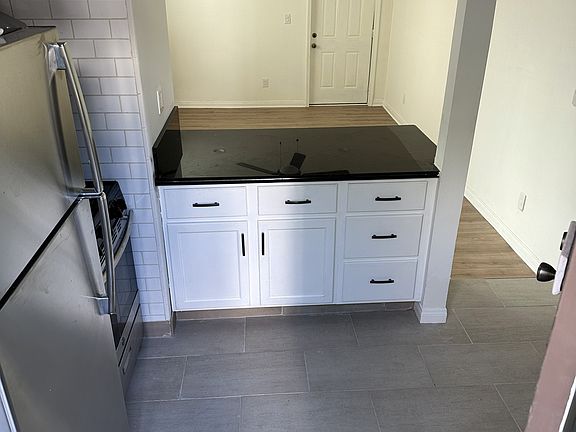 5th image of 950 10th St APT C