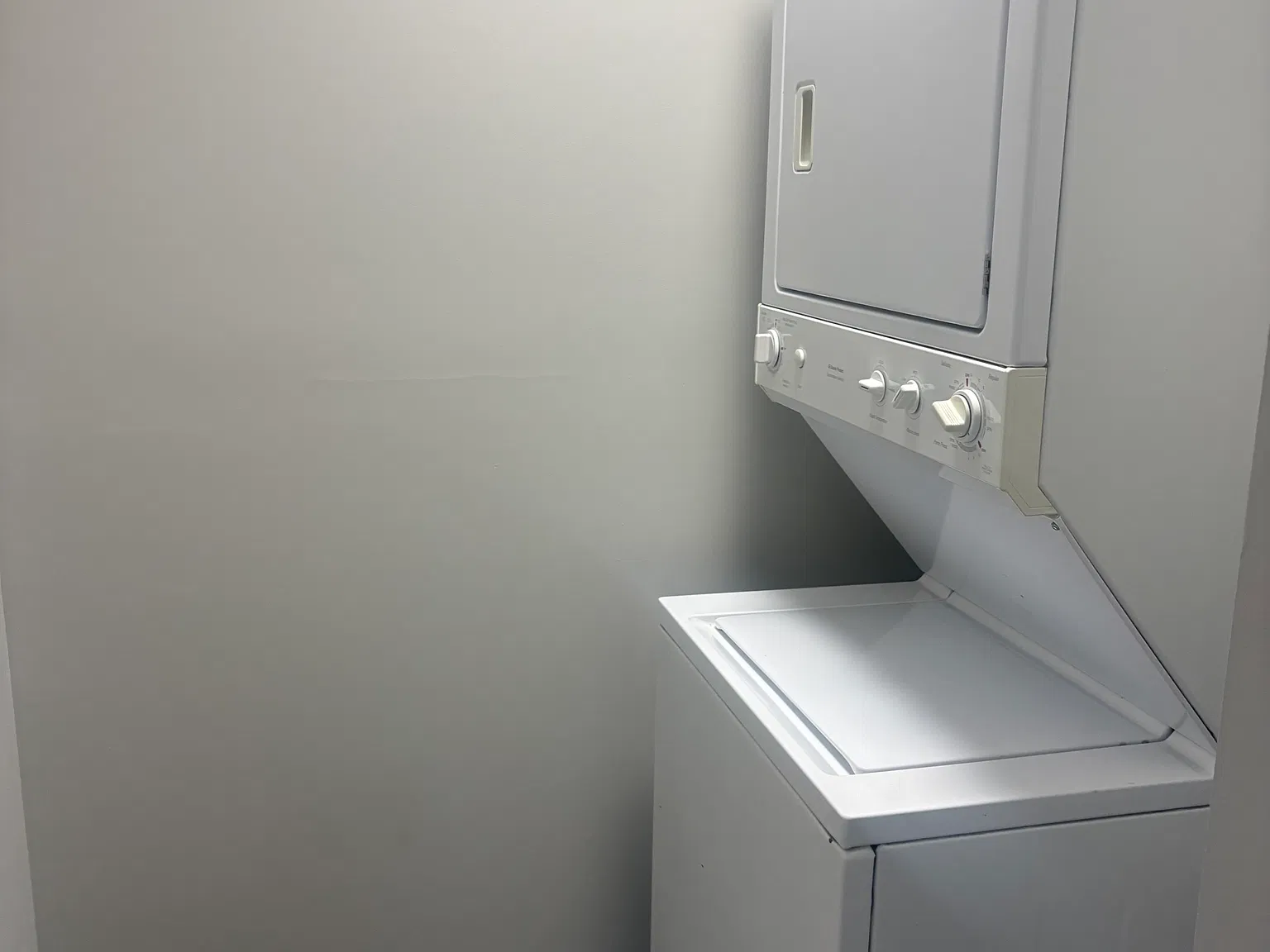 2 bed, 750 sqft, $1,375 — Photo 2