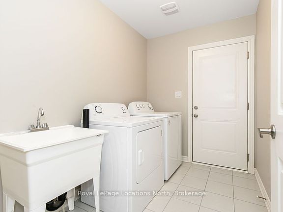 5th image of 276 Springfield Cres