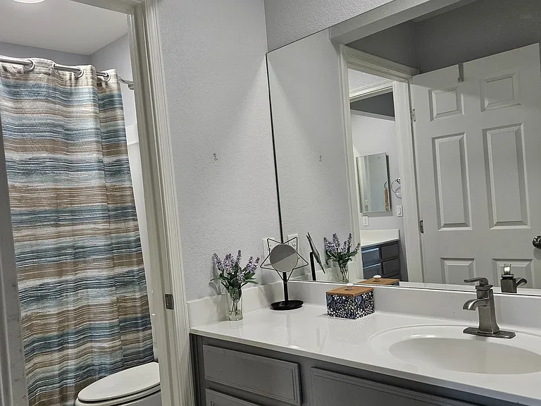 9435 N 59th Ave #3 — Photo 23