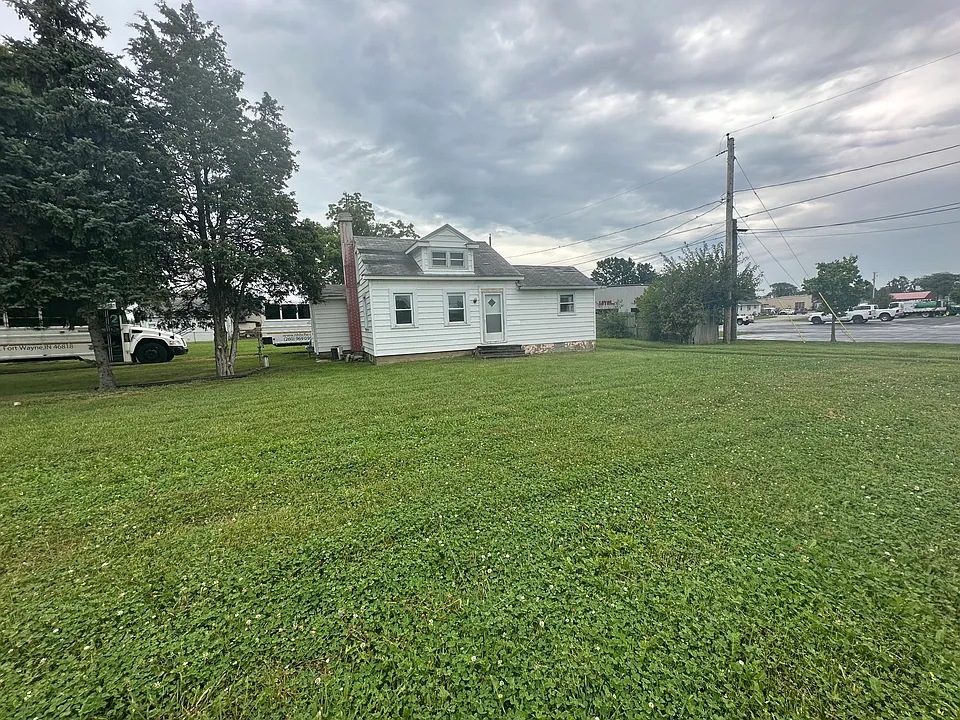 1625 Mayfield Rd