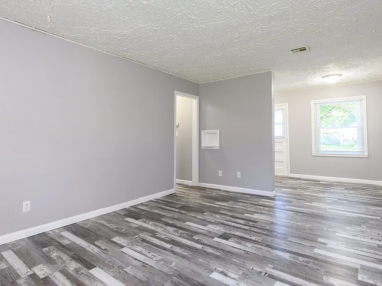 1037 S Vine St — Photo 3