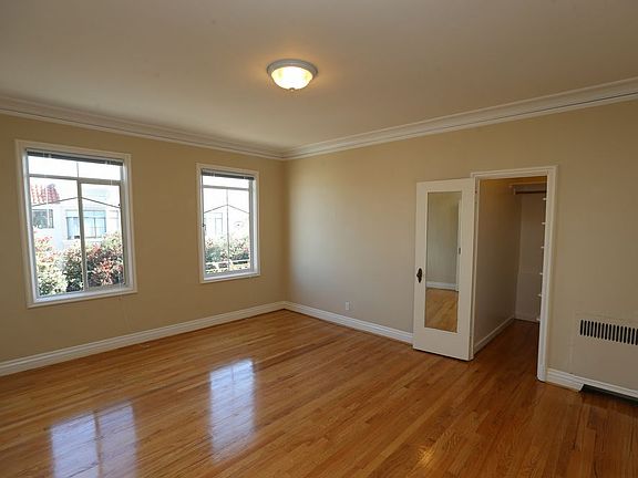 5th image of 1695 Beach St APT 302