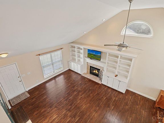 5th image of 471 Lake Front Dr