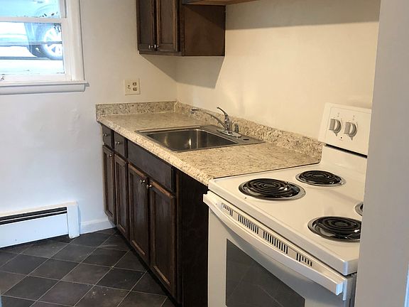 3rd image of 114 Espanola Ave APT 5