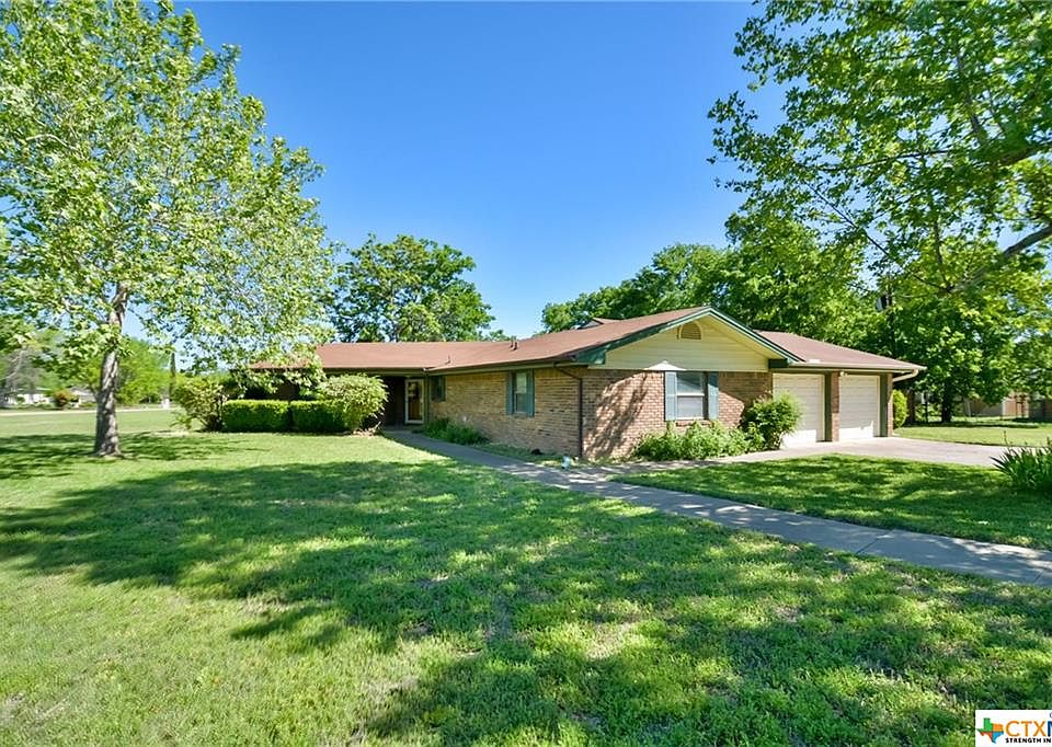 1st image of 338 Lonely Oaks Ln