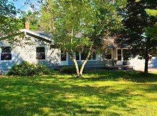 507 Woodvale Dr, Marquette, MI 49855