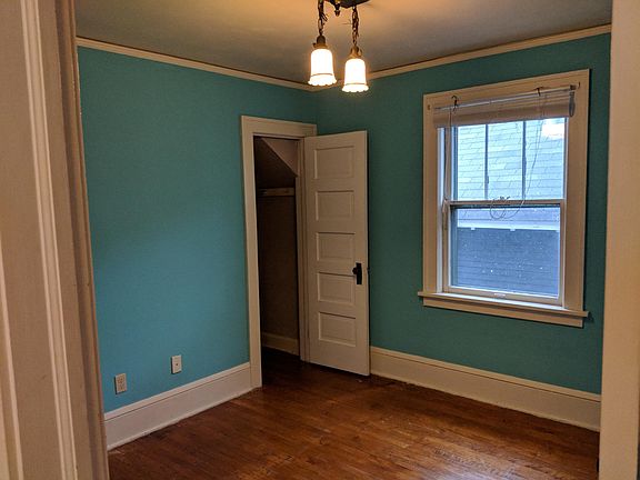 Middle bedroom with deep closet.