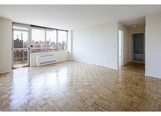 Rented by Warburg | media 17