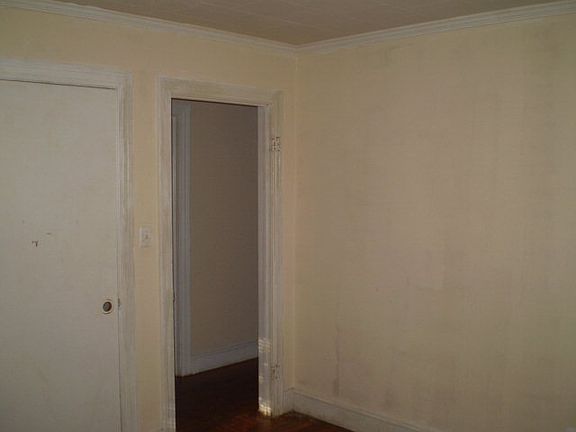 5th image of 1733 Beverly Rd