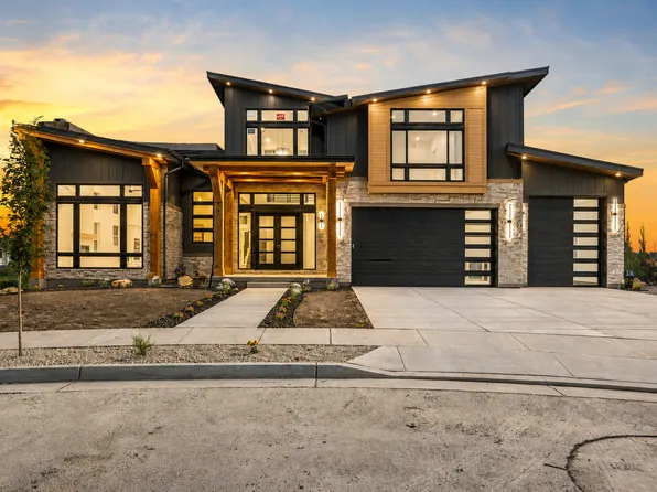 528 E Gilmour St, Grantsville, UT 84029