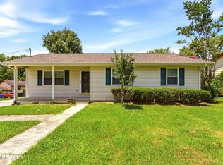 90 Tempura Dr, Oak Ridge, TN 37830