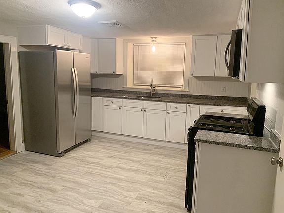 3rd image of 66 Lyman St APT 5