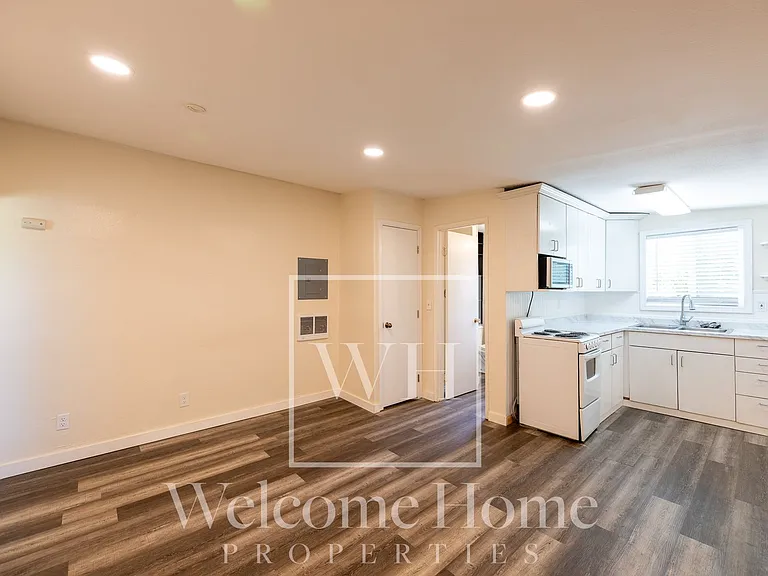 116 SW 13th St — Photo 7