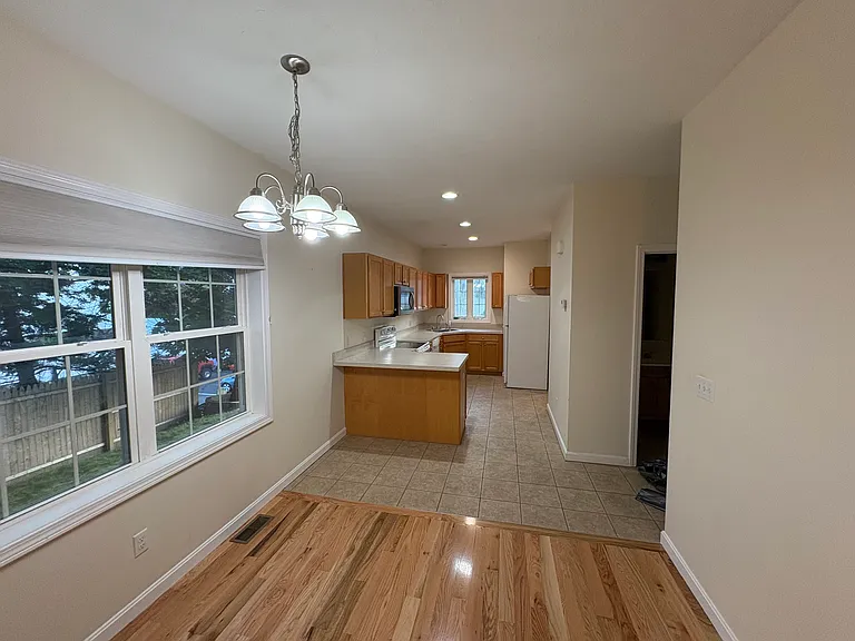 42 N Main St #A — Photo 5