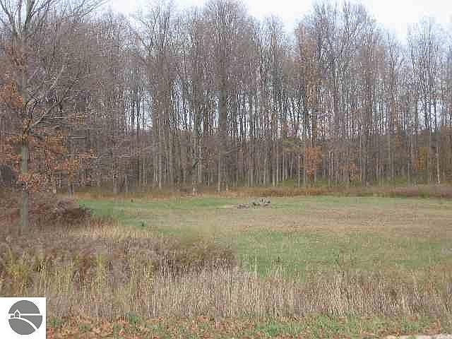 2nd image of Fewins Rd