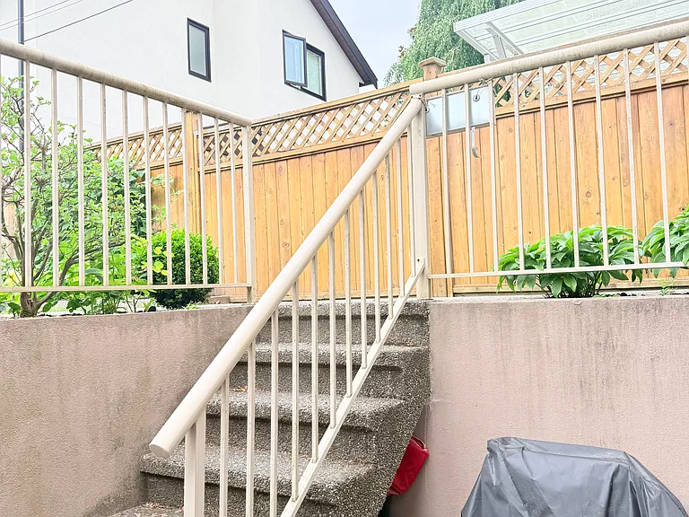 3423 W 27th Ave — Photo 8